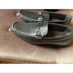 Men’s Loafer Style Shoes